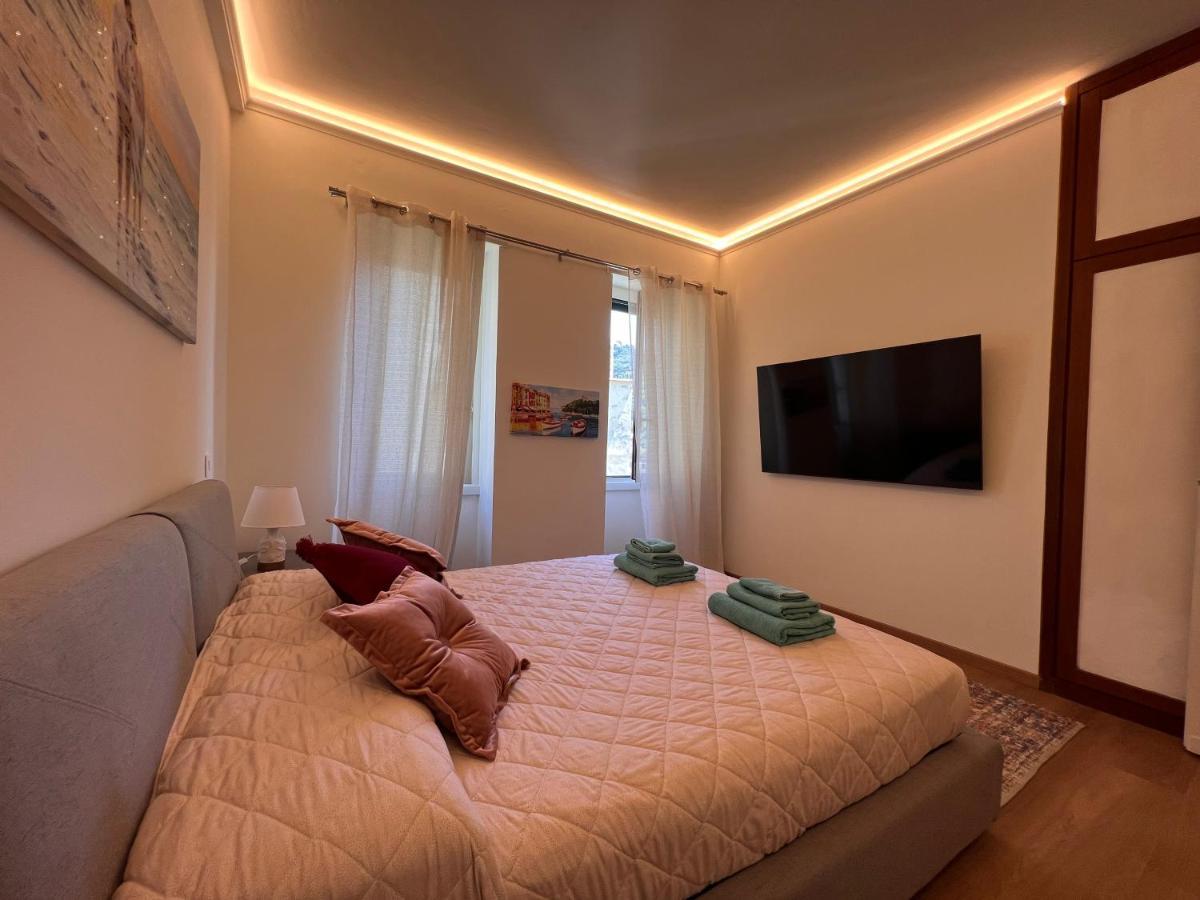 Val Di Sole 19-Iii Piano- Vista Mare- Vista Collina-Wifi 100Mg-Aria Condizionata In Tutte Le Stanze -L'Appartamento E' Stato Completamente Rinnovato Nel 2023 Rapallo Bagian luar foto